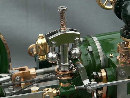 small governor detail.jpg